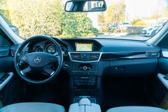 MERCEDES-BENZ E350  T CDI 4Matic/ AIRMATIC/ AHK/ MASSAGE