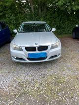 BMW E90 316d - BMW 316: E90