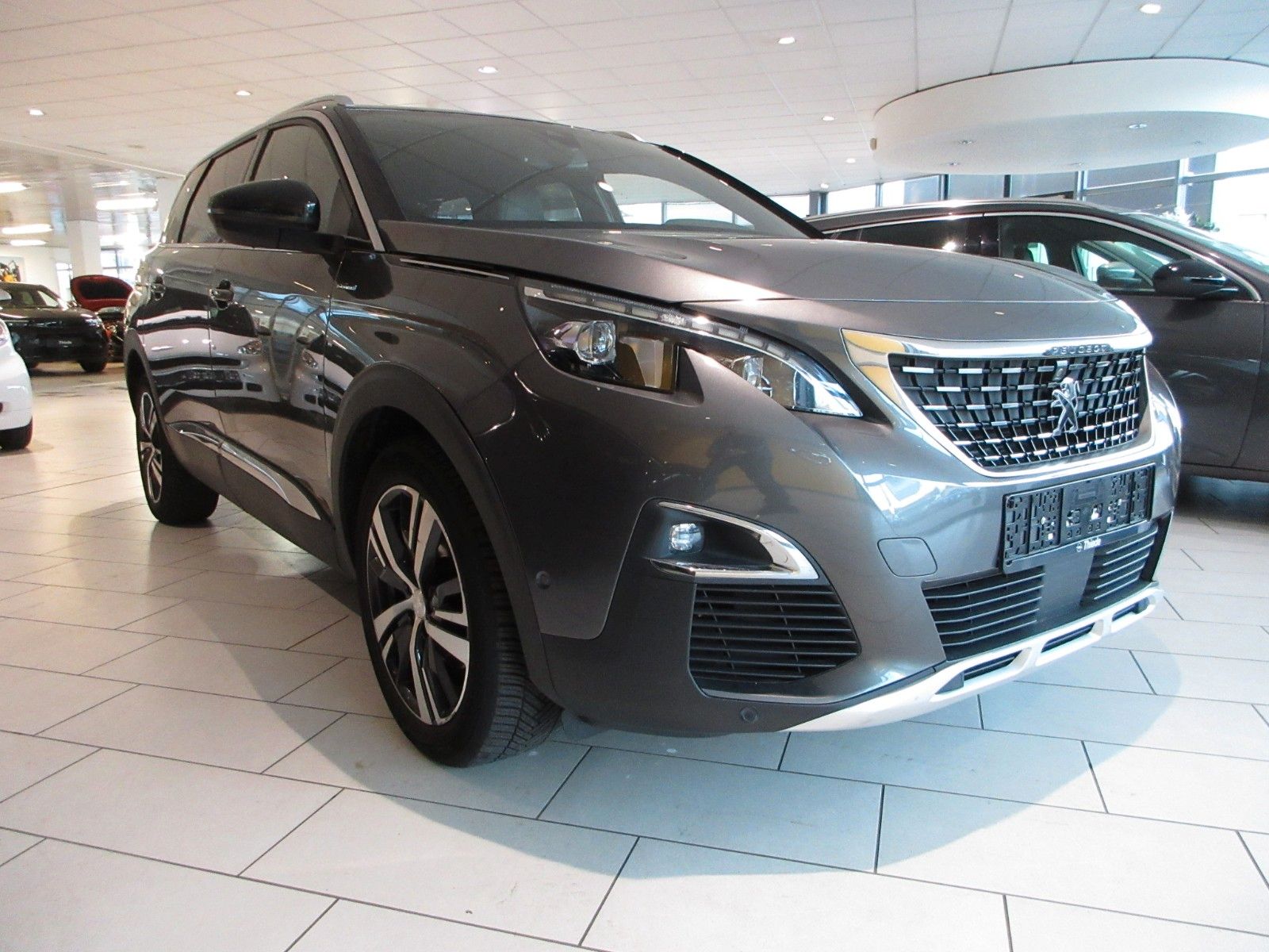 Fahrzeugabbildung Peugeot 5008 GT-LINE 1.5D LED/SHZ/VOLLLEDER/360°CAM