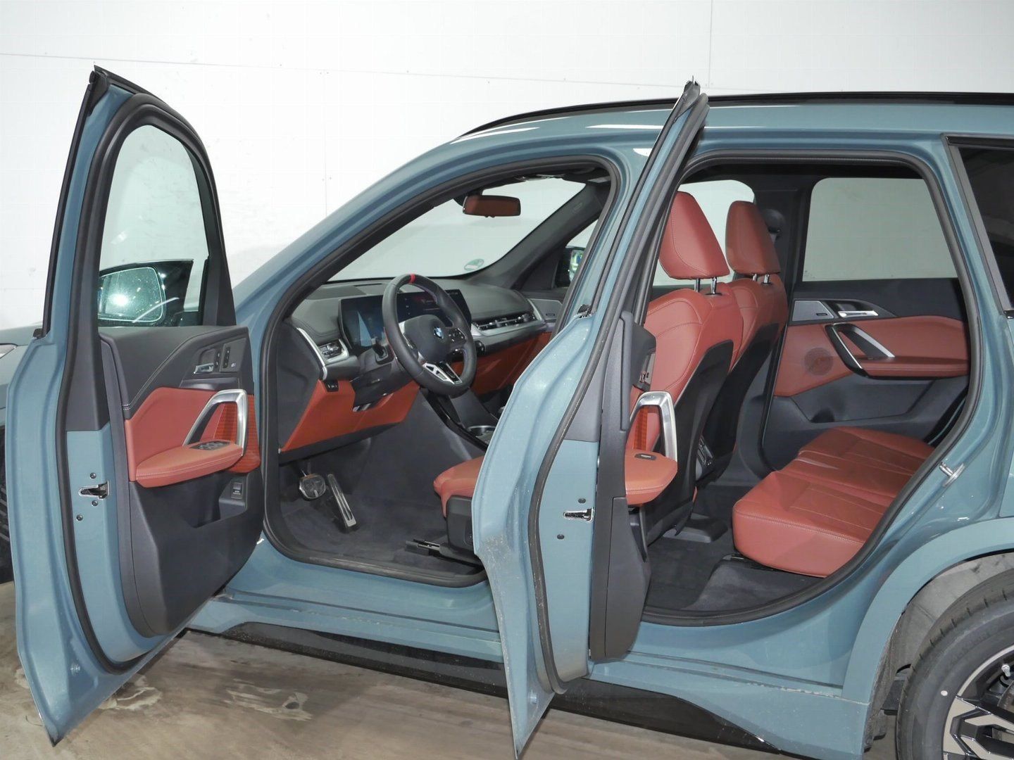 Fahrzeugeinzelansicht 13 Fahrzeugabbildung BMW X1 M35i xDrive |Aktivsitz |Head-Up |19 M LMR