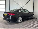 Jaguar XF 3.0D V6 Aut 155kw | Premium Luxury - Jaguar XF: Schwarz