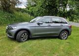 Mercedes-Benz GLC 220 d 4MATIC AMG Line Autom. AMG Line - Mercedes-Benz GLC 220: Von Privat