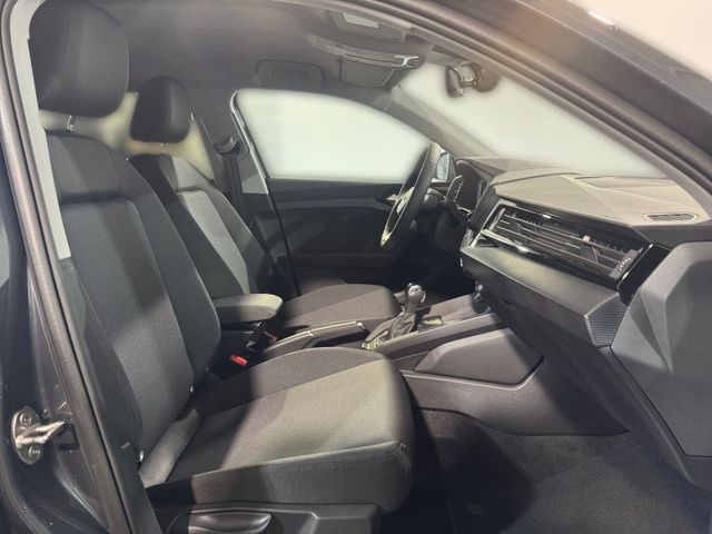 A1 Sportback advanced 30 TFSI S-tronic LED+STHZG