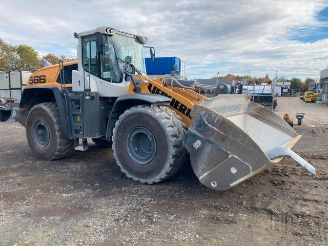 Liebherr L566 X-Power