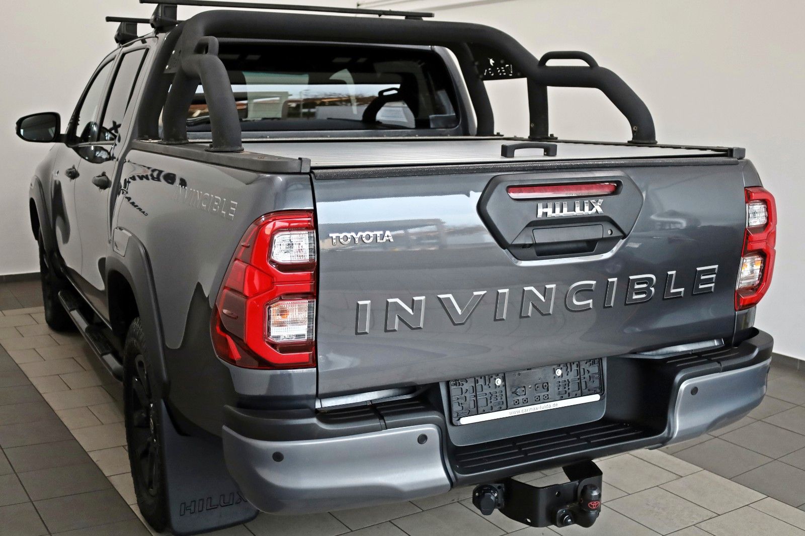 Fahrzeugabbildung Toyota Hilux Double Cab Invincible,ACC, Navi,Rollo, AHK