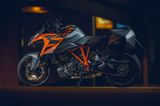 KTM 1290 Super Duke GT Modell 2024 / inkl. TechPack - KTM DUKE2