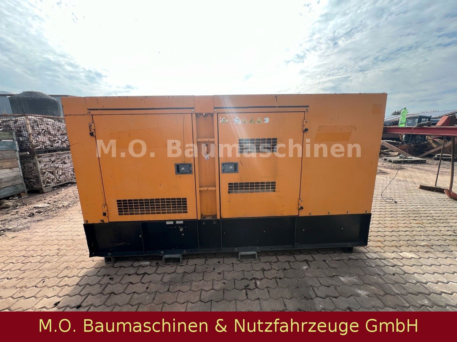 Fahrzeugabbildung Andere Denyo 100 KVA / Generator /