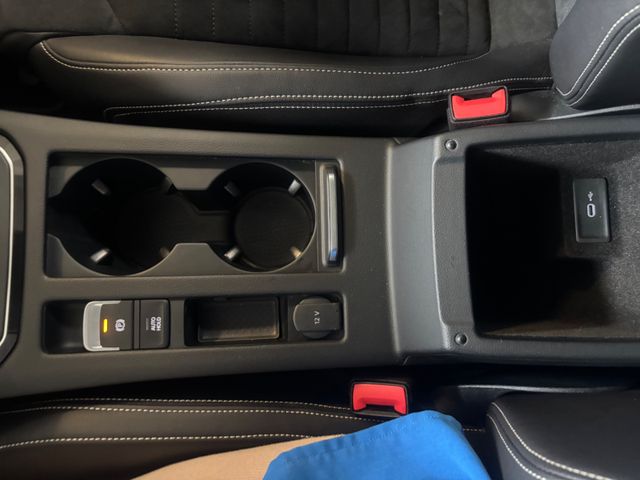 Passat Variant 4Motion 2.0 TDI*Navi*APP*AHK*Pano