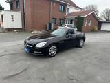 Mercedes-Benz SLK 200 BlueEfficiency/Leder/Panorama/2.Hand - gebrauchte Mercedes-Benz SLK 200 aus dem Jahr 2013
