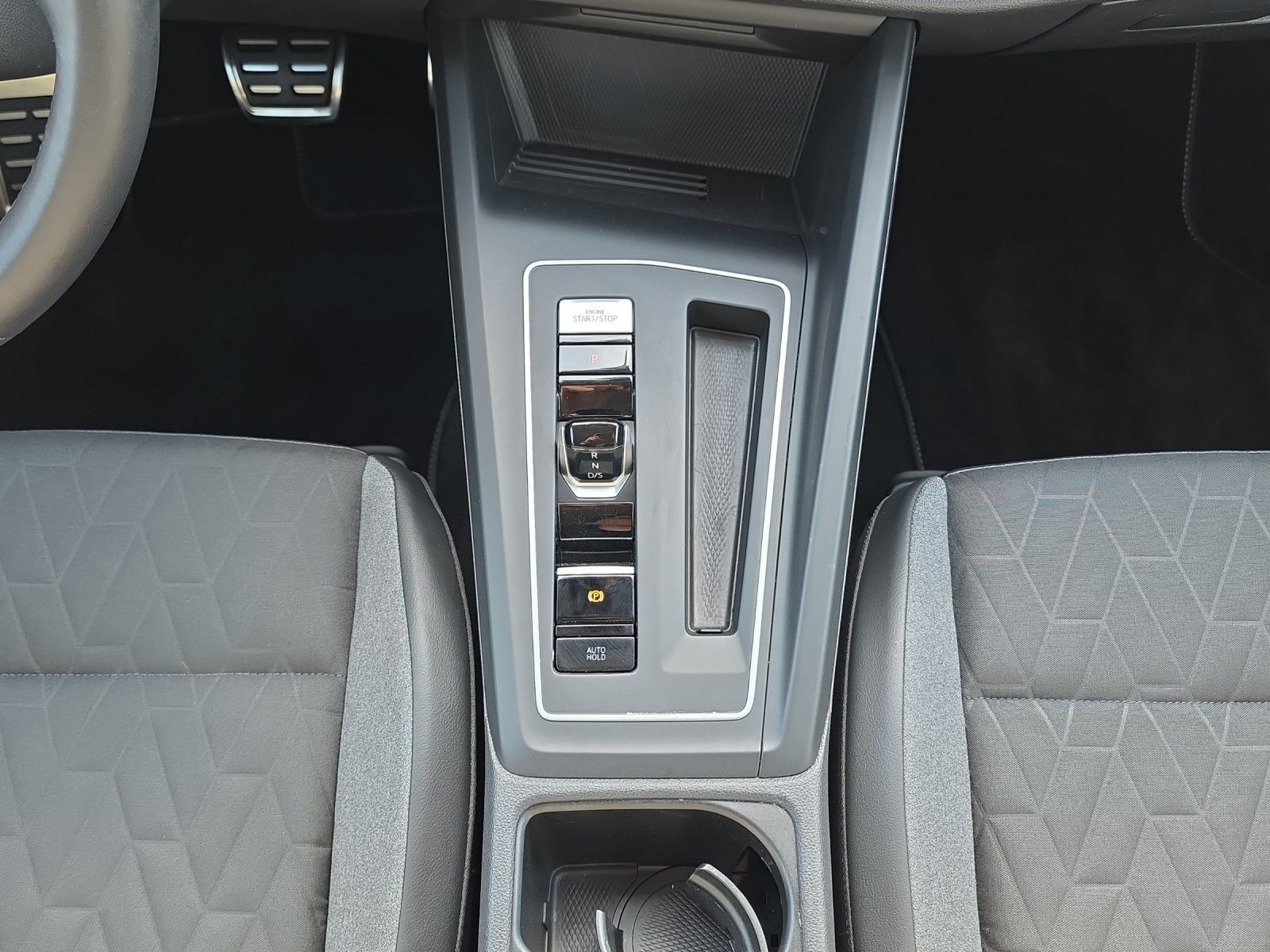 Volkswagen Golf - Bild 9