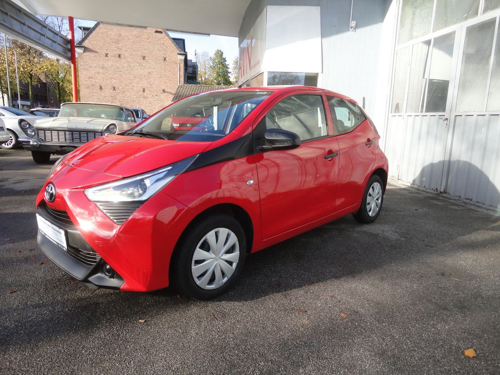 Image of Toyota Aygo (X)