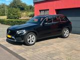 Mercedes-Benz GLC 250 d 4MATIC / AHK / wenig Km / AMG-Line  - Mercedes-Benz GLC 250 von privat