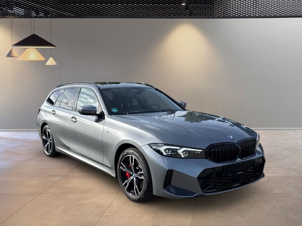 BMW 330 e Touring M Sport Pro AHK HUD ACC Harman Kar foto 2