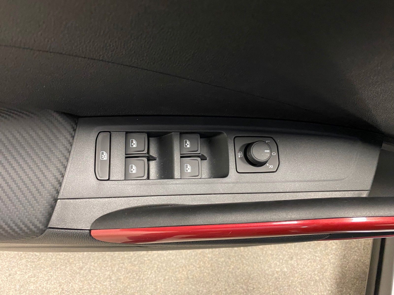 Fahrzeugabbildung SKODA Fabia 1.0l TSI DSG Monte Carlo+bis 2030 GARANTIE