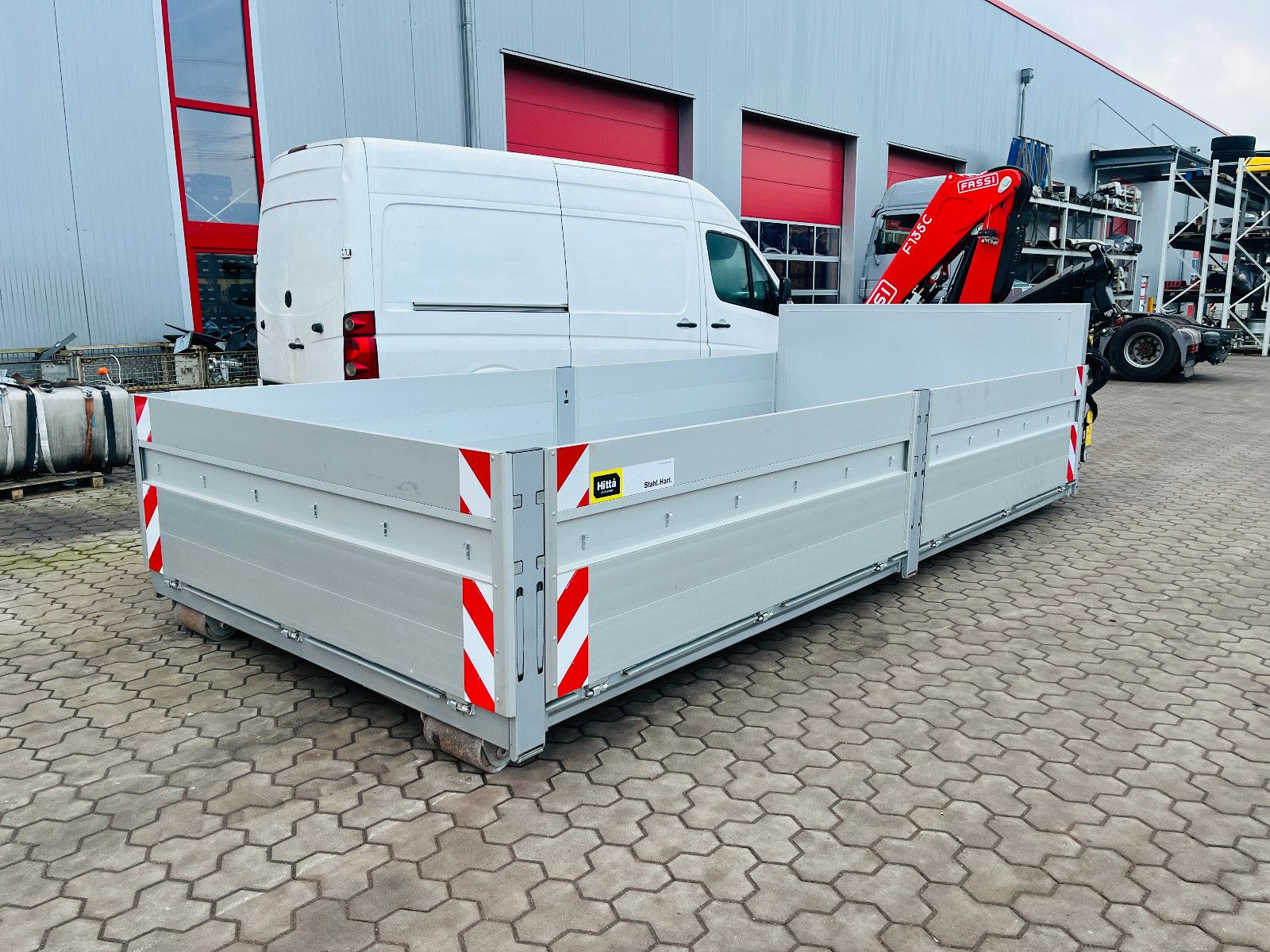 Fahrzeugabbildung Andere Container mit Fassi Kran, Krancontainer