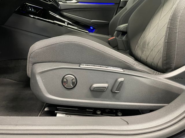 Golf VIII Style 1.5 eTSI DSG NAVI ACC IQ.LIGHT