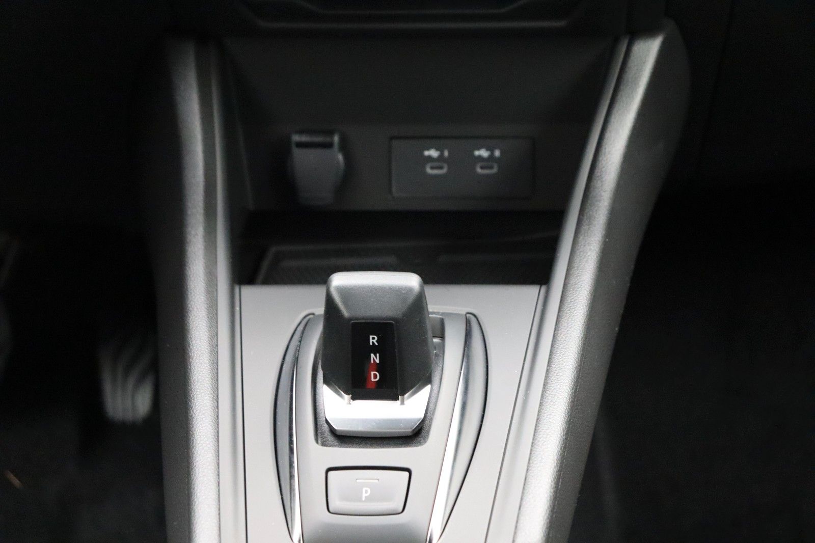 Fahrzeugabbildung Mitsubishi Grandis 1.3 Turbo Mildhybrid Diamant Plus