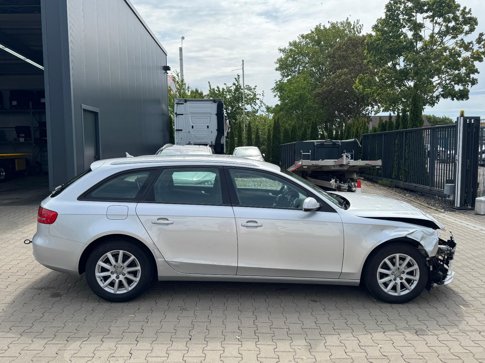 Audi A4 2013 — photo 5