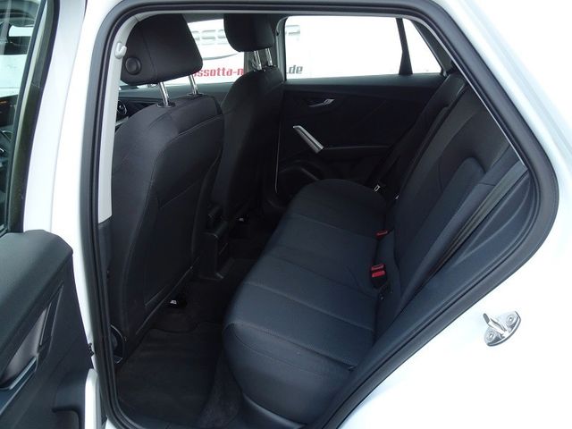 Q2 35 TFSI S-tronic / Komfort-Paket