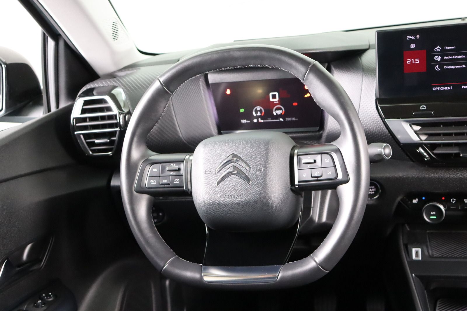 Fahrzeugabbildung Citroën C4 1.2i Feel Pack * LED * Navi * LRHZ *