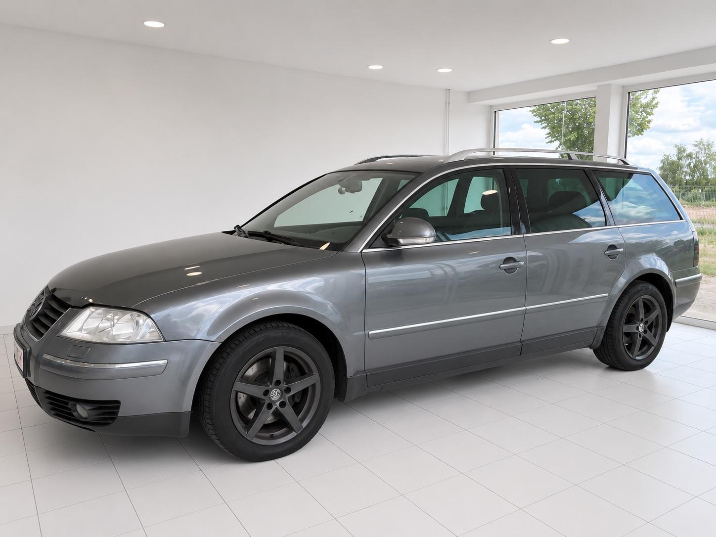 Volkswagen Passat 2005 — engine 2.496 cm³, 179 HP (132kW)