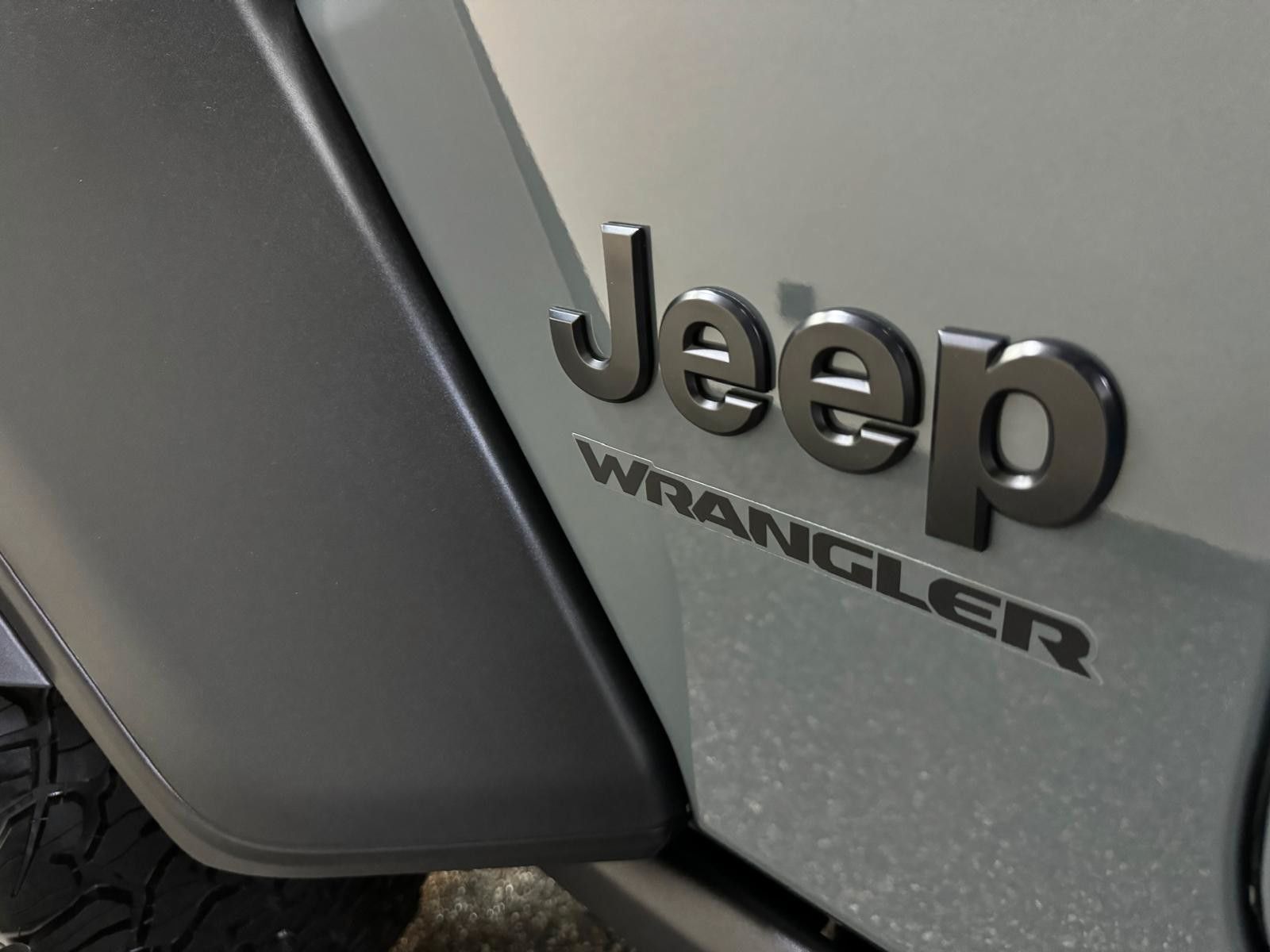 Fahrzeugabbildung Jeep MOAB 392-6.4L HEMI V8-WINDE-SKY ONE-35"