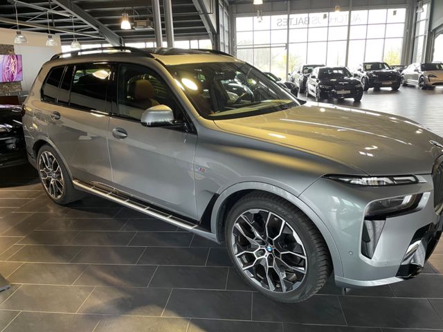 BMW X7 xDrive 40d M Sport Pro SkyLounge Massage H/K