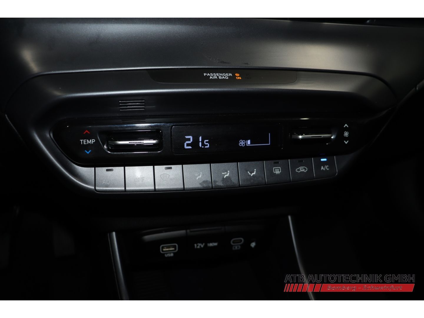Fahrzeugabbildung Hyundai i20 1.0 T-GDi Prime 6-MT 2WD Navi Soundsystem Bo