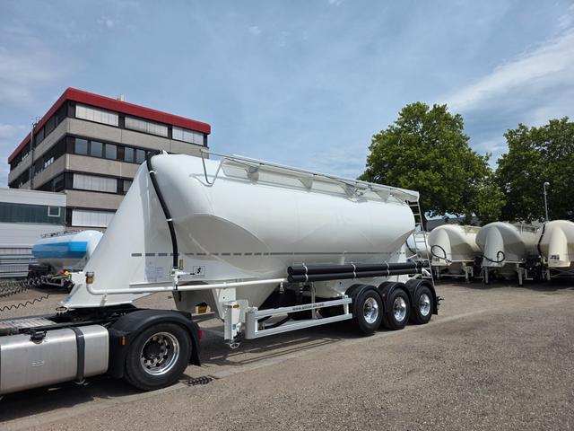 Alt producător Spitzer 1 x NEU · NEW 37m³ Zementsilo · German!