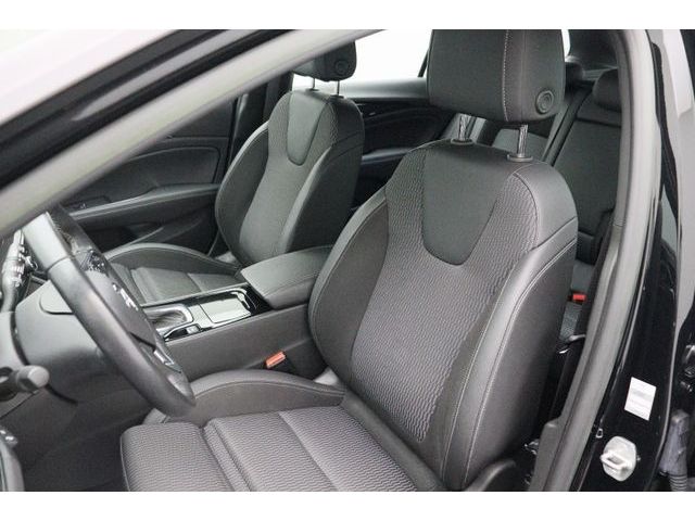 Fahrzeugabbildung Opel Insignia B Sports Tourer 2.0 Elegance LED ACC RK