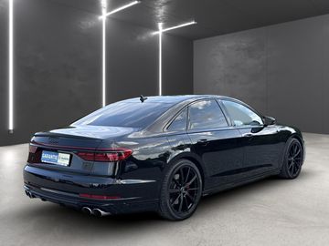 Audi S8 - 6
