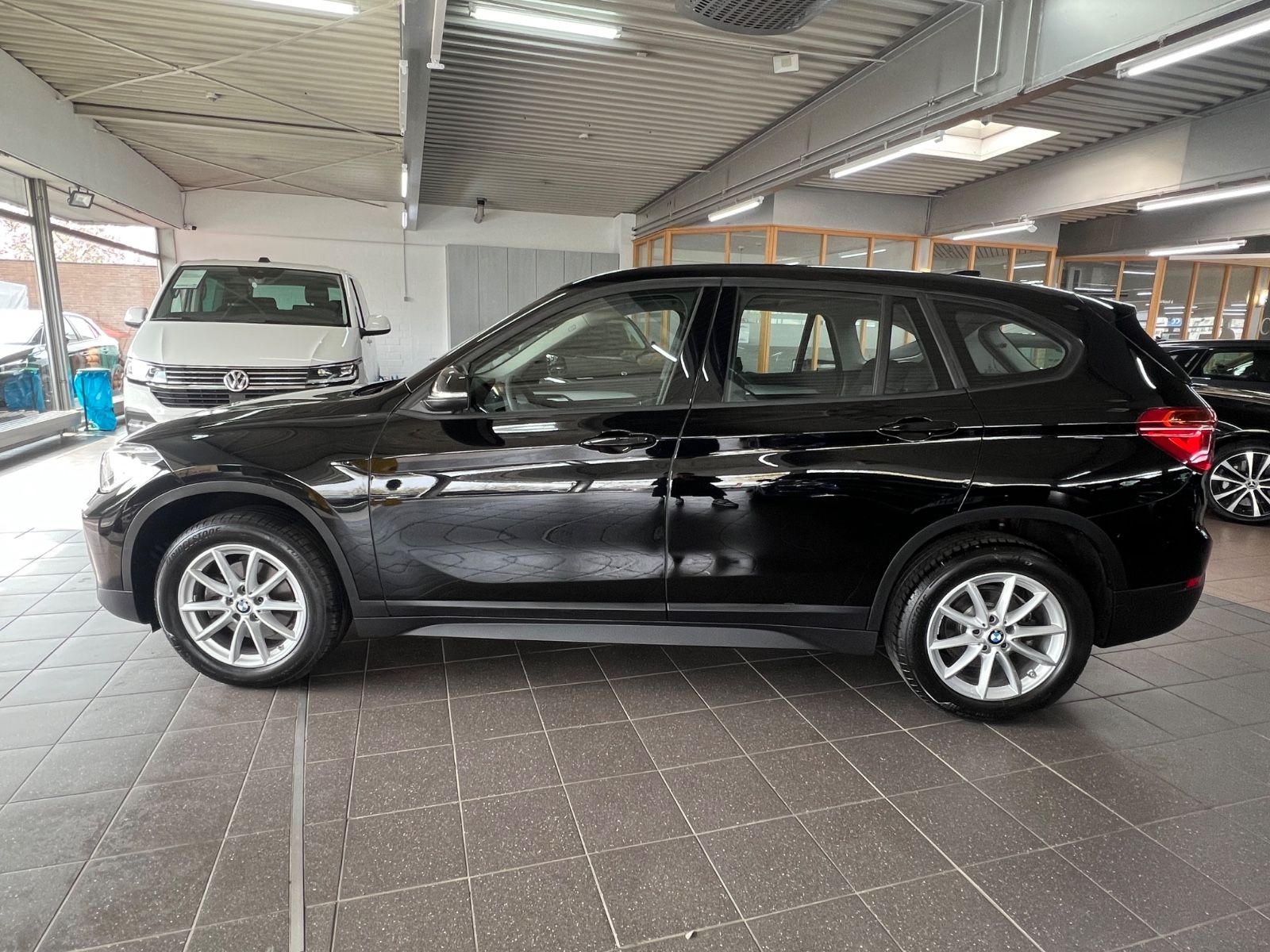BMW X1 sDrive 18d PDC+Driving Assistant+RTTI+Navi foto 6
