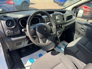Renault Trafic - 12