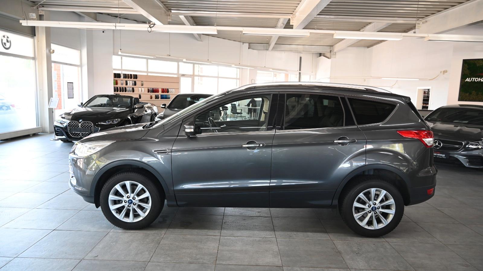 Ford Kuga Titanium /NAVI/KAMERA/SHZ/TOP/STANDHEIZUNG