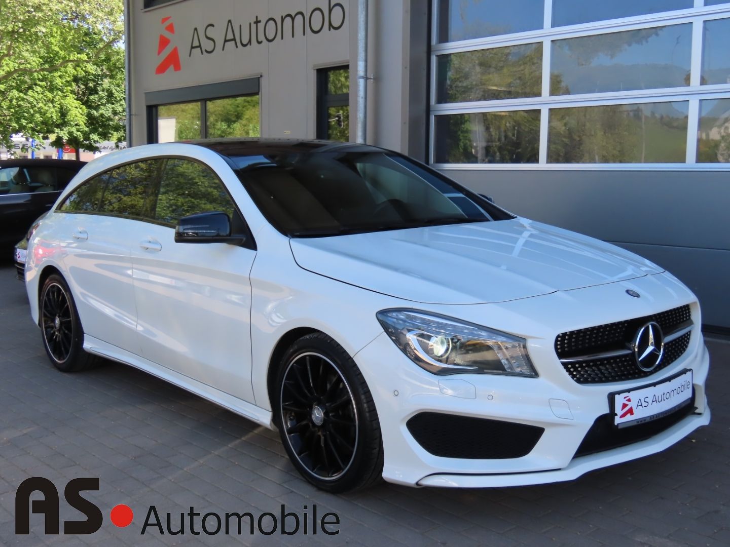 MERCEDES-BENZ CLA 200 Shooting Brake 2.Hd*BiXen*Navi*Kam*SHZ*8