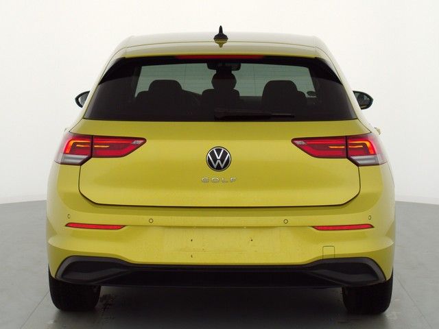 Fahrzeugabbildung Volkswagen Golf VIII TSI Life LED Navi AID ACC PDC SHZ