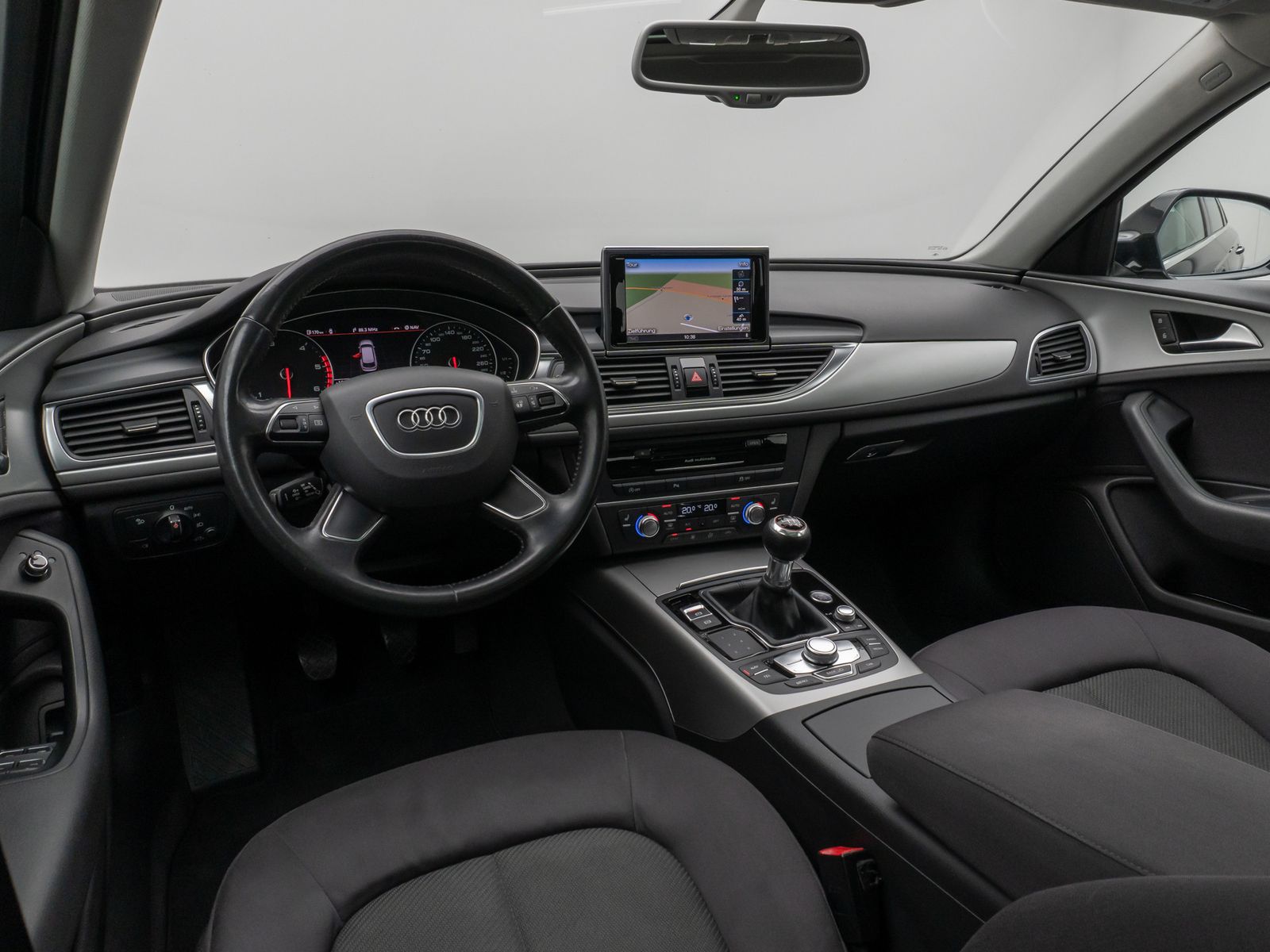 Fahrzeugabbildung Audi A6 Avant 3.0 TDI Kamera Panorama AHK Navi Sitzhz