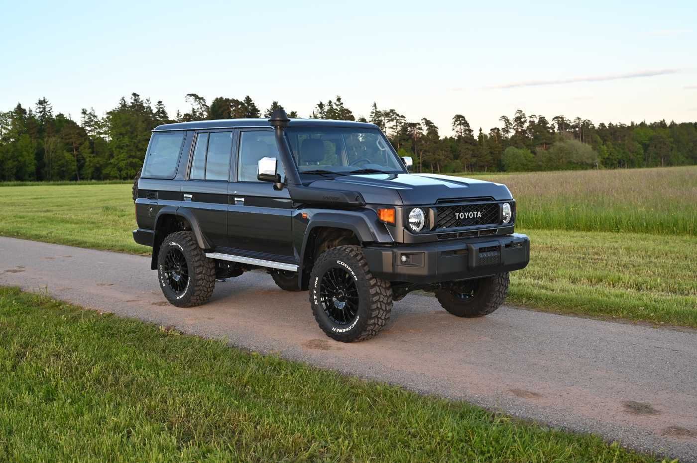 Toyota Land Cruiser GRJ 76 4.0 V6 5-Gang Basic NESTLE O imagem 3