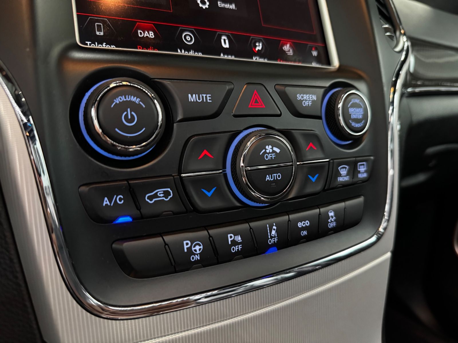 Fahrzeugabbildung Jeep Grand Cherokee 6.4 V8 HEMI SRT   "LPG-Gasanlage"