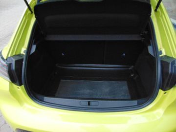 Bild 13 Peugeot 208 Hybrid 100 Allure