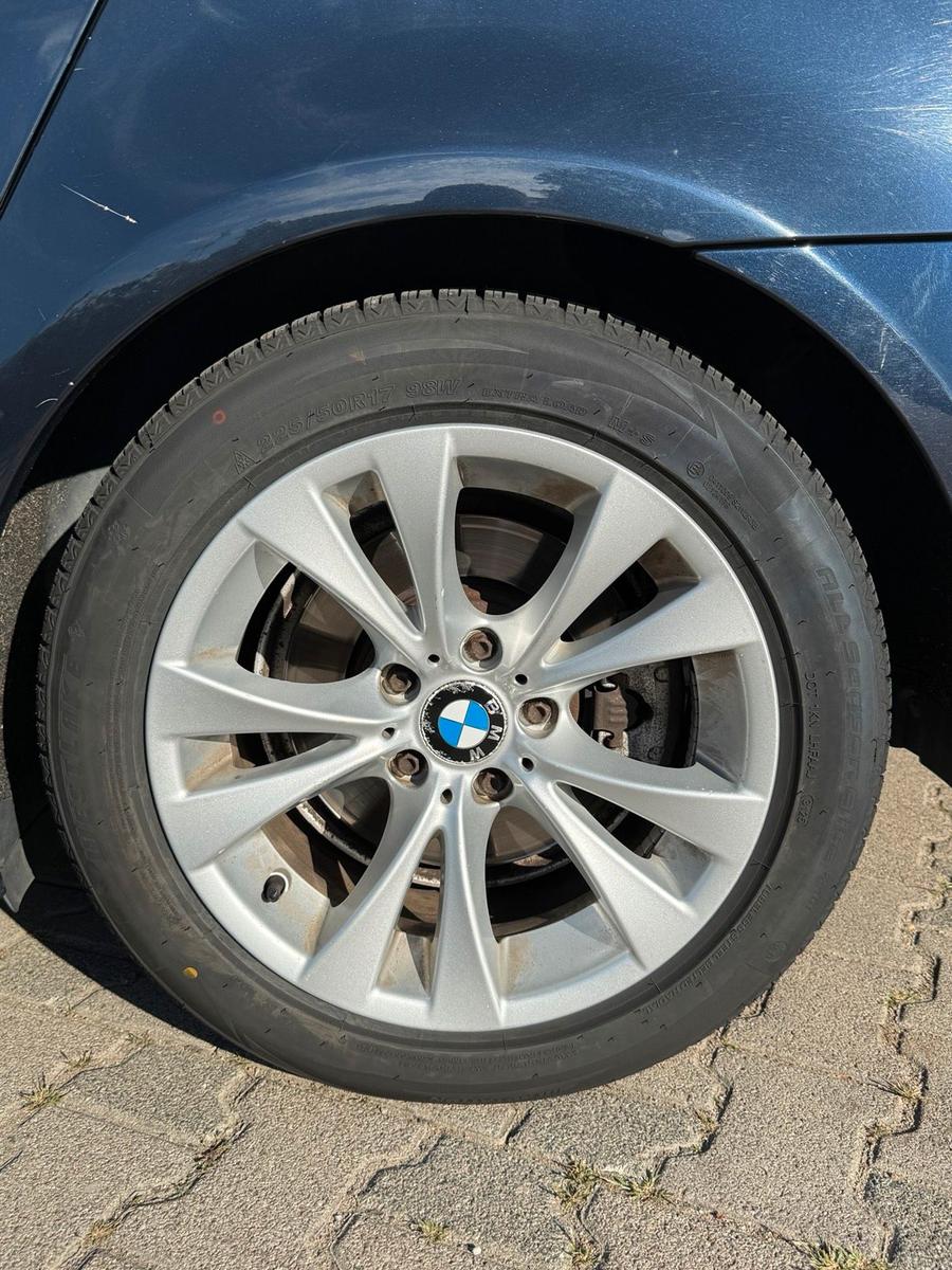 BMW 525 2009 — photo 12