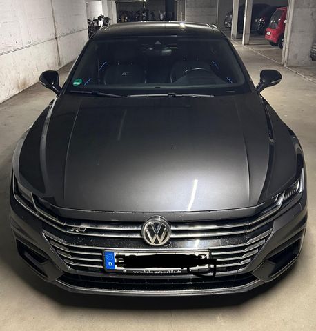 Volkswagen VW Arteon R Line 2.0 TDI 4Motion 8x bereift