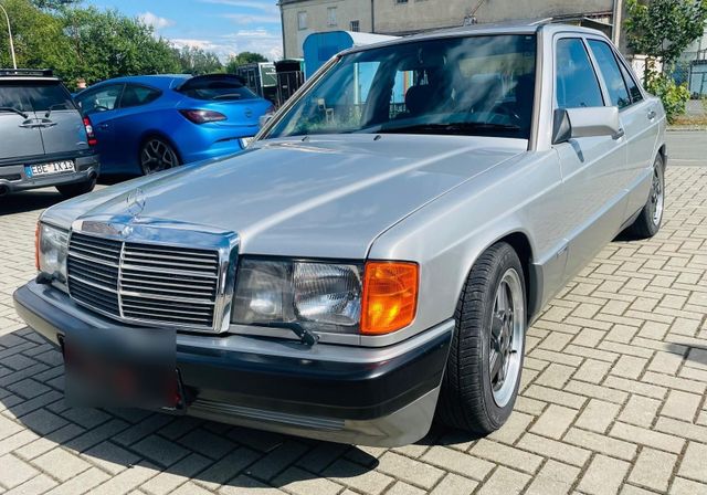 Mercedes-Benz DB Mercedes Benz 190 3-1992 w201 190e 2.6