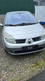 Renault Scenic - Renault Scenic aus 2006 mit Diesel-Antrieb