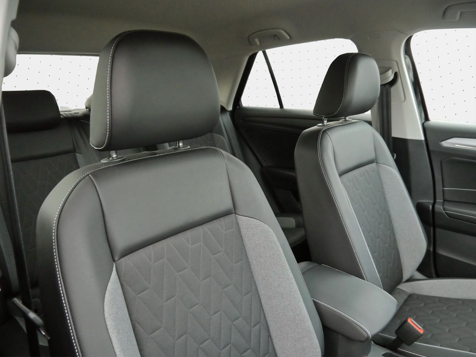 Volkswagen T-Roc - Bild 10