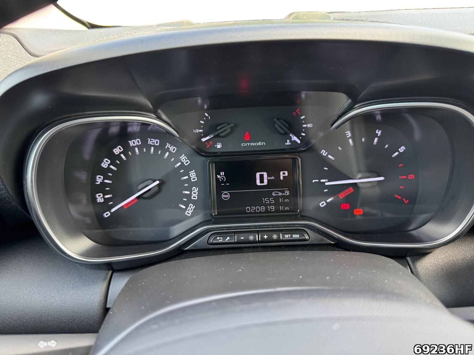 Fahrzeugabbildung Citroën C3 Aircross PureTech 130 S&S EAT6 MAX