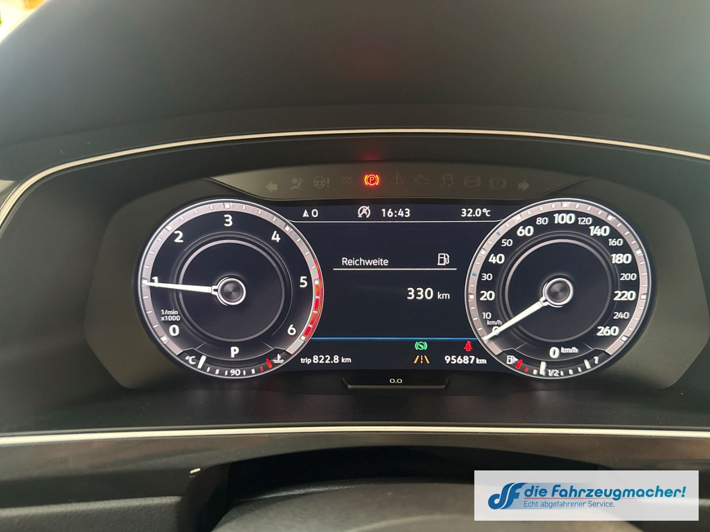 Fahrzeugabbildung Volkswagen Tiguan Comfortline BMT Start-Stopp 4Motion Navi