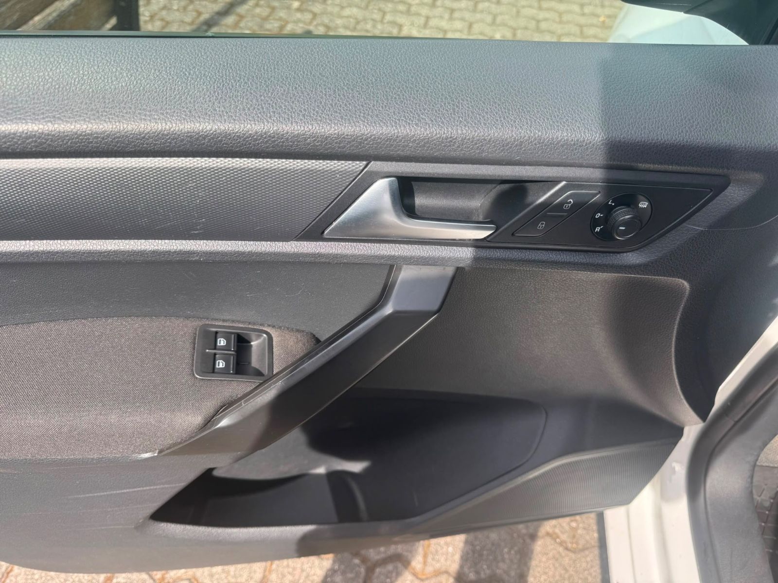 Fahrzeugabbildung Volkswagen Caddy PKW BMT Navi+Bluetooth+Sitzheizung