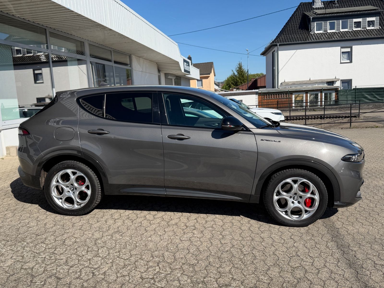 Fahrzeugabbildung Alfa Romeo Tonale Edizione Speciale/DNA/ACC/APPLE-CAR