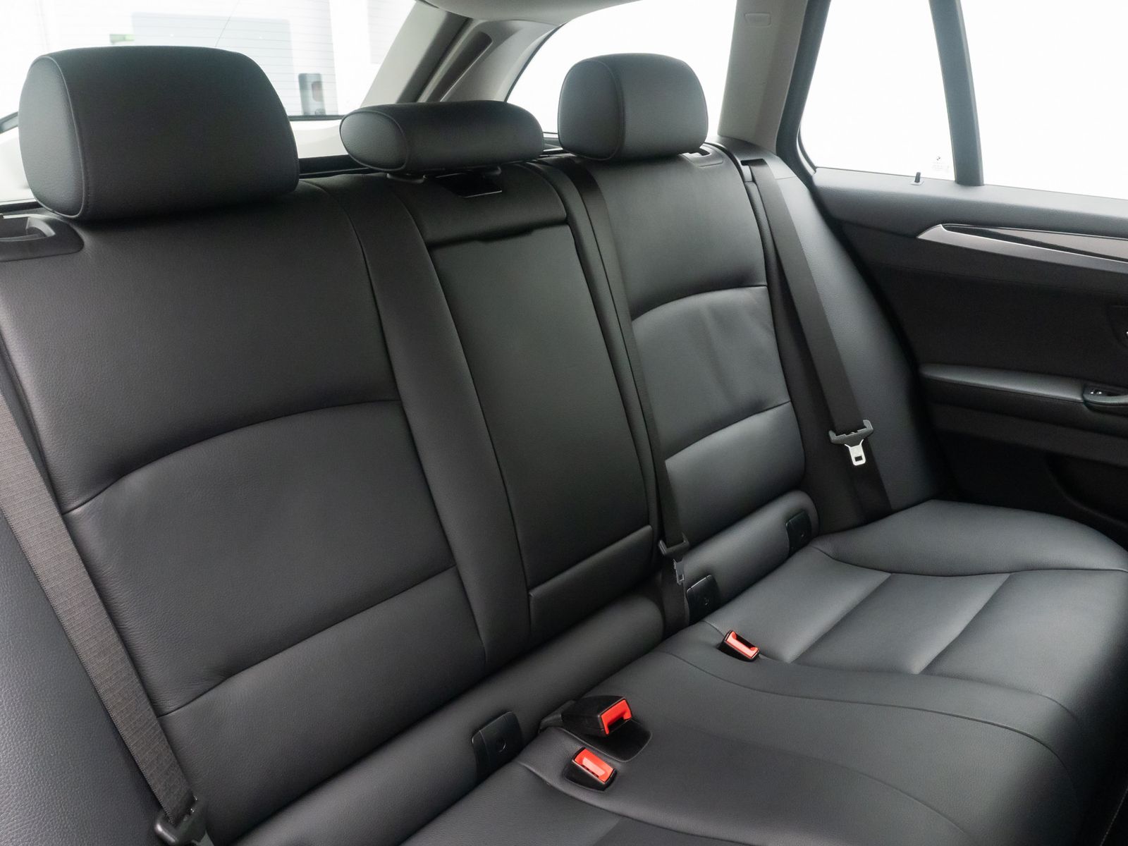 Fahrzeugabbildung BMW 530d NaviProf GeschwindigReg PDC Bi-Xenon Leder